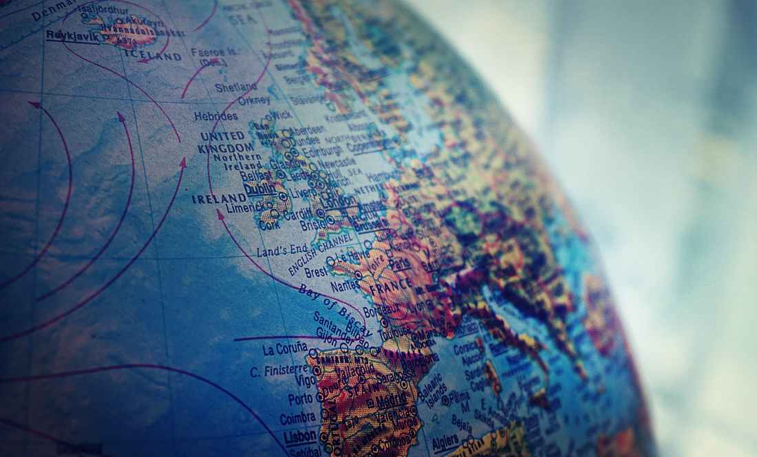 shallow focus photo of world globe